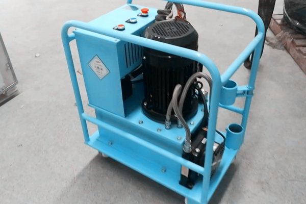 鉚釘機(jī)該如何選擇？選擇技巧分享！ 圖1