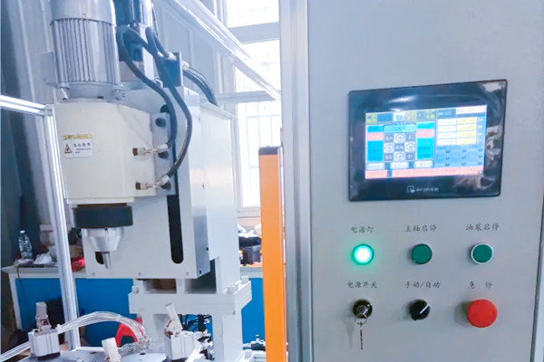 旋鉚機(jī)參數(shù)怎么調(diào)？三步精準(zhǔn)掌控工藝核心！圖2