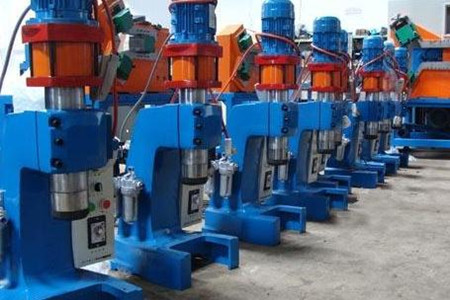 怎樣做好液壓鉚釘機的清洗工作？