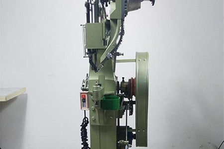 買一臺(tái)鉚釘機(jī)需要花多少錢？