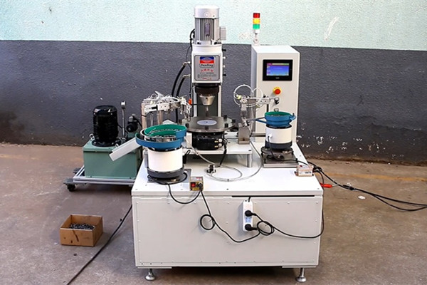 氣動(dòng)鉚釘機(jī)常見(jiàn)故障診斷與高效維修指南