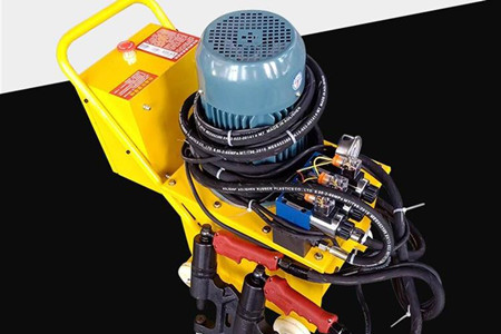 國產(chǎn)風(fēng)管鉚釘機價格貴嗎？